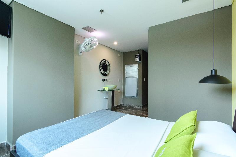 3H Hotel Centro Historico Medellín Extérieur photo